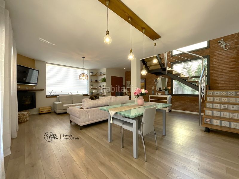 Foto e5b592a0-b397-4209-9231-87206c7973c8. Casa amb calefacció aparcament piscina a Corbera de Llobregat