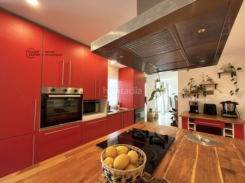 Foto 49a23c99-c35f-4b92-9991-2a941dbed5d3. Casa a Corbera de Llobregat