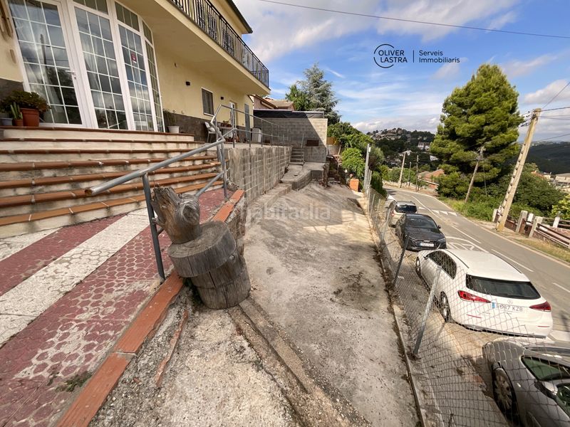 Foto ea5bd530-22e2-490b-ba3a-b932f83ee453. Casa a Corbera de Llobregat