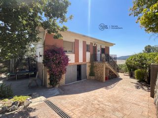 Casa in Castellví de Rosanes. Tu nuevo hogar te espera a cinco minutos de sant andreu de la ba