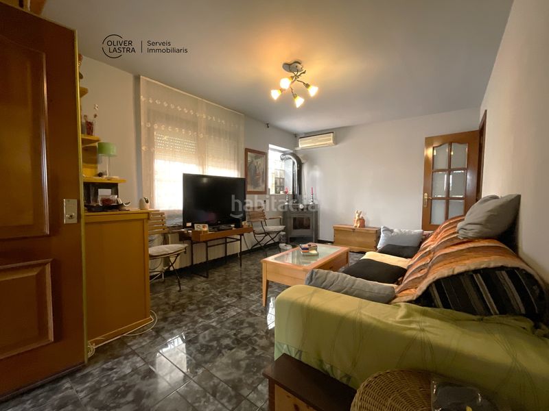 Foto e3d3a542-e7d3-407c-b07d-39df6e2a09b1. Haus mit parking pool in Castellbisbal