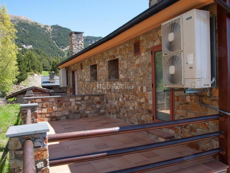 Foto b159f074-b9fc-43bd-b8d8-57236a5da001. Casa adossada a El Forn-Prats-Meritxell Canillo