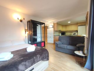 Location Studio  Passatge de l'asó. Se alquila estudio completamente amueblado y equipado con parkin