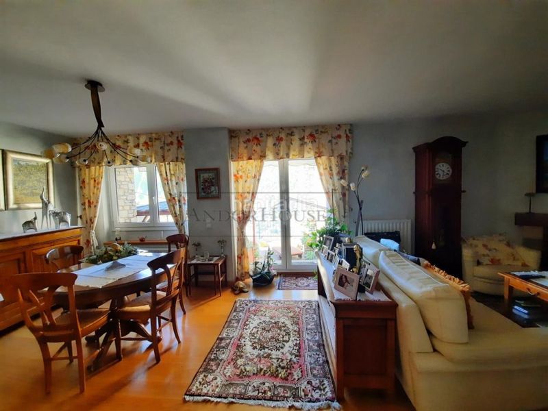 Foto 000c53bc-36b0-4e36-8d58-1023580235a5. Casa adossada amb aparcament a Els Vilars d´Engordany Escaldes-Engordany
