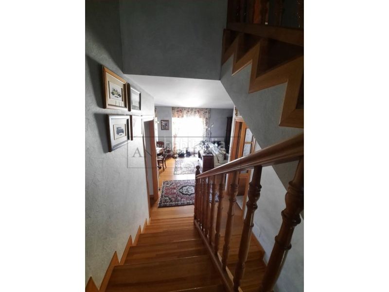Foto 8f16cc3a-d245-4b30-9755-5d0b4fc71e76. Casa adossada amb aparcament a Els Vilars d´Engordany Escaldes-Engordany