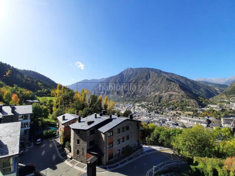 Foto 92f7f4af-0f92-4059-97da-65a5f6dada26. Casa adossada amb aparcament a Els Vilars d´Engordany Escaldes-Engordany
