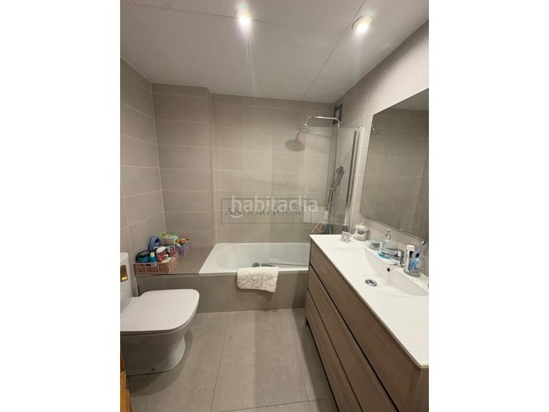 Foto 571a6872-67d4-400d-9816-91584633a6fa. Pis amb aparcament a Centro Andorra la Vella