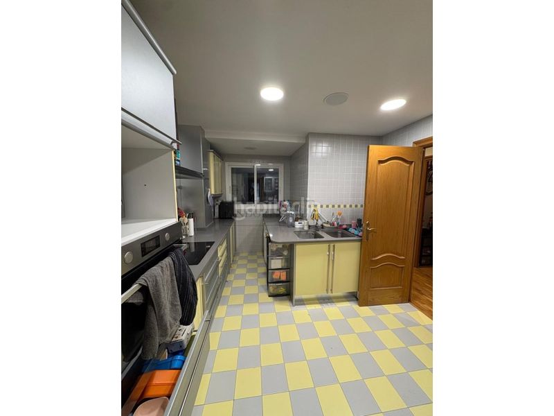 Foto 606eddb3-abbf-4480-bb79-3375f76b408e. Pis amb aparcament a Centro Andorra la Vella