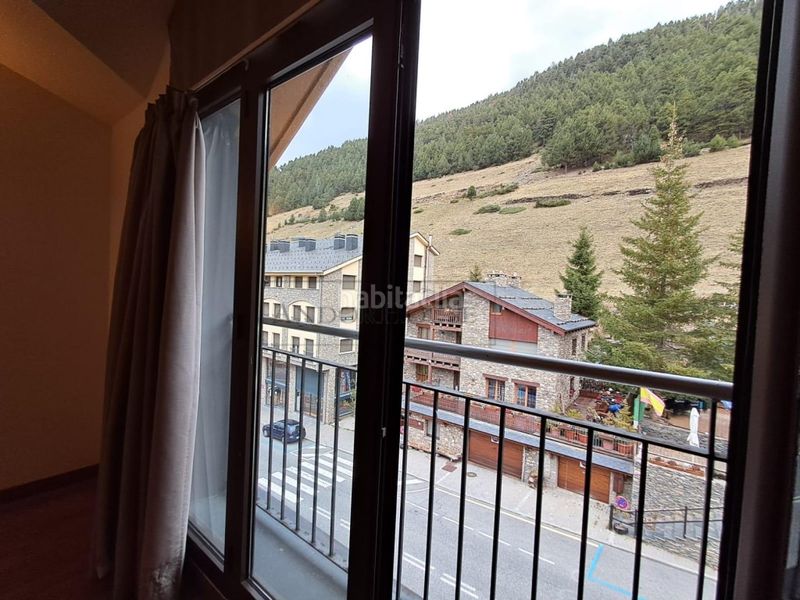 Foto ebaba3d3-4124-47f8-aa10-ba70a38f5f91. Lloguer pis amb aparcament a Soldeu-Incles Canillo
