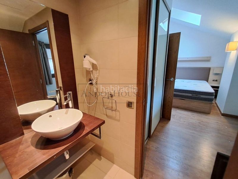 Foto e6a3c404-ef21-4d47-ab26-46ae6eed5fd1. Rent flat with parking in Soldeu-Incles Canillo