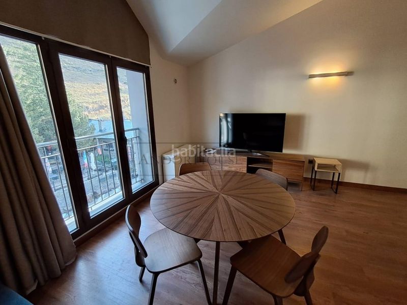 Foto eec9e371-fcc6-40a4-9e81-2178237a37e9. Rent flat with parking in Soldeu-Incles Canillo