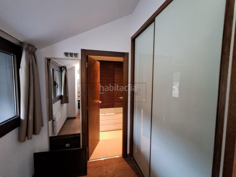 Foto f43fedd0-8b4b-433c-88eb-95b9e053d7ec. Rent flat with parking in Soldeu-Incles Canillo