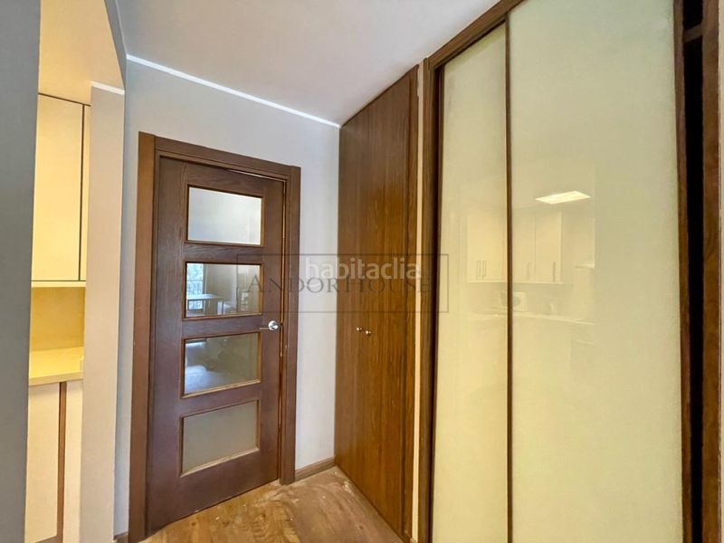 Foto 1b955a1b-f458-4b3b-8016-ee419613e207. Rent flat with parking in Soldeu-Incles Canillo
