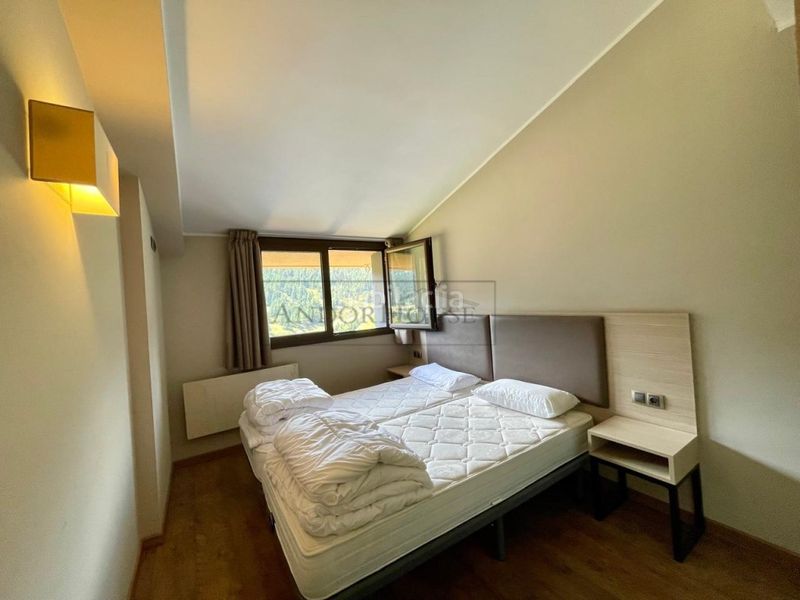 Foto 8a4f1d10-b2c4-4d67-a698-217dc0be717e. Rent flat with parking in Soldeu-Incles Canillo