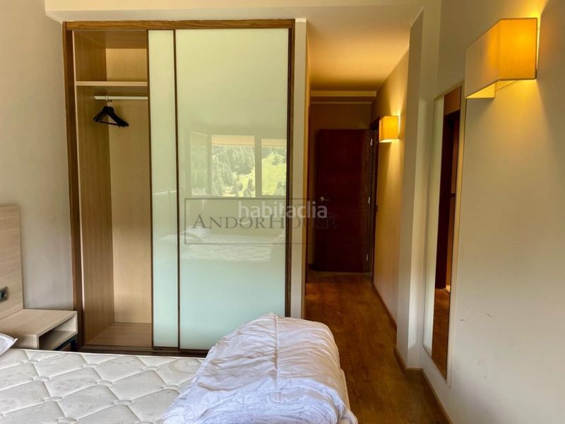 Foto ca6ad3b3-6383-4435-9a8e-e4bdac32b47b. Rent flat with parking in Soldeu-Incles Canillo