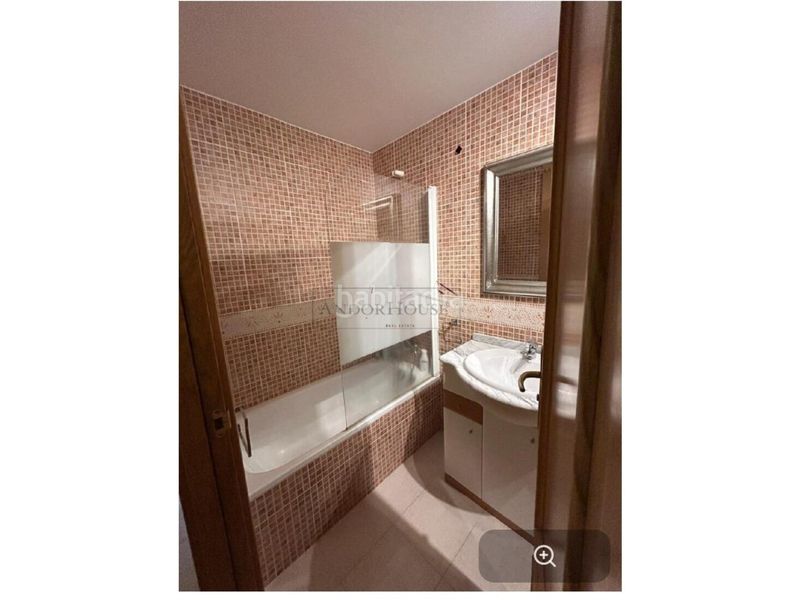 Foto 5aed67a0-7dd5-43a9-be0e-aa8e27f2aabf. Rent flat with parking in Soldeu-Incles Canillo