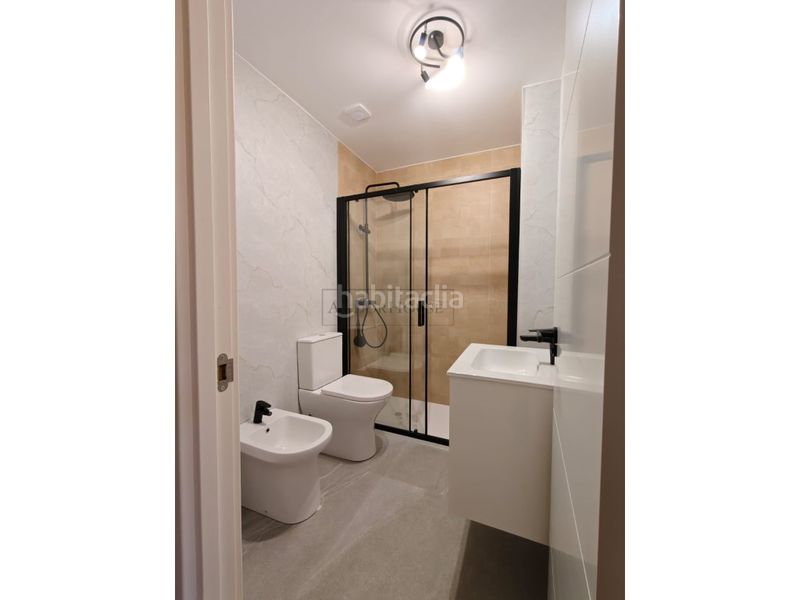 Foto 600c1763-2a56-4900-8e3a-4799a43939c1. Rent semi detached house with parking in Engolasters Escaldes-Engordany