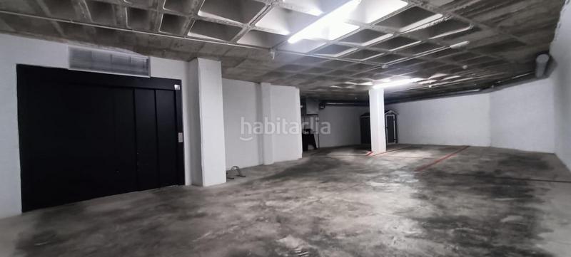 Foto 4487a33a-80d9-4b3d-b43c-de8e31c30d3d. Parking voiture dans Centro Elche / Elx