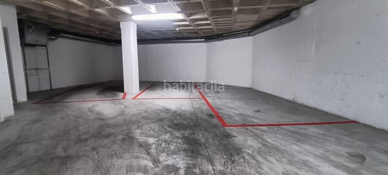 Foto d22c6bce-225a-430a-8a5f-e2d0bead7e62. Parking voiture dans Centro Elche / Elx