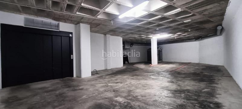 Foto e200f999-414d-4e66-999c-44d86c533b1a. Parking voiture dans Centro Elche / Elx