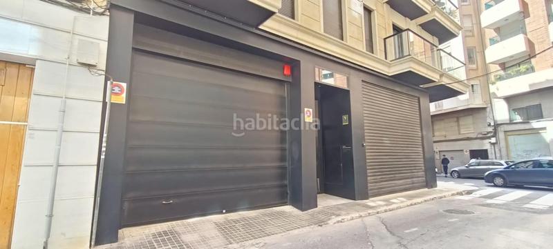 Foto f4603e7c-b93c-4585-8126-809906d528c8. Parking voiture dans Centro Elche / Elx