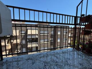 Etagenwohnung in Plaza Crevillente - Antiguos Juzgados - El Asilo