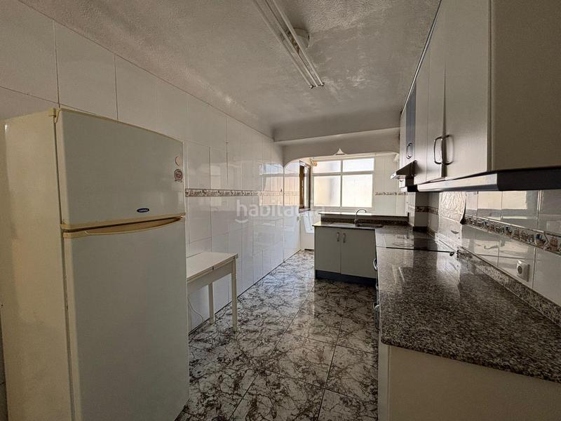 Foto abcda71f-1dcb-48b6-8bb4-81d076348fc4. Pis a Plaza Crevillente - Antiguos Juzgados - El Asilo Elche / Elx