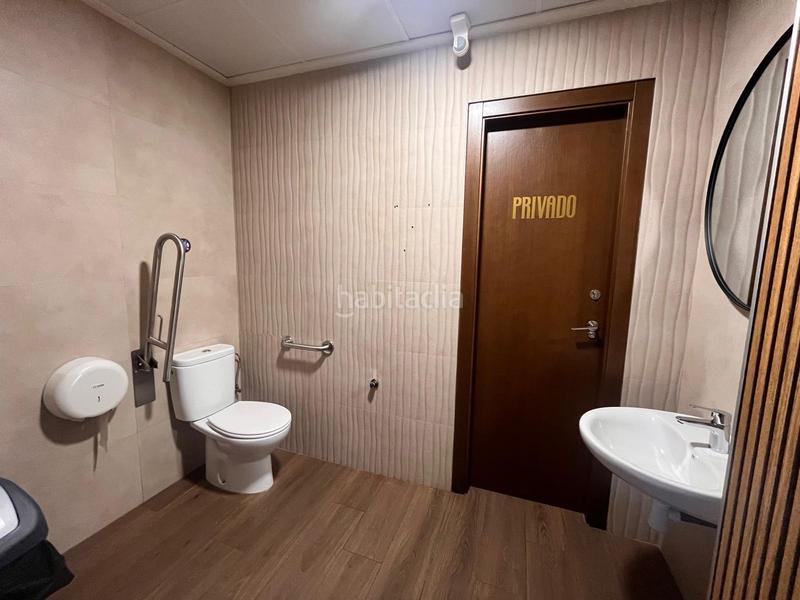 Foto c5589331-51a2-4e5f-9020-e3d63f2d5415. Pas-de-porte local commercial dans Centro Elche / Elx