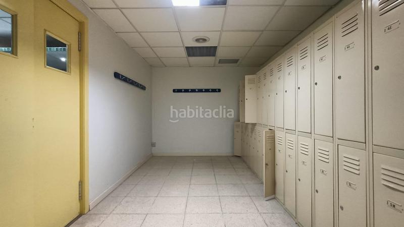 Foto 387f37e6-9ec9-4e6c-a59a-559976dfb75b. Alquiler local comercial amplio local comercial en elche ideal para centro estético o deportivo en Elche / Elx