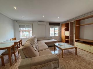 Lloguer Apartament a Carrús Este. Se alquila piso avenida novelda elche