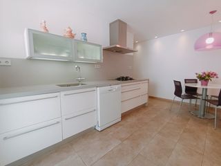 Location Appartement à Centro. Piso en zona gran teatro de elche.