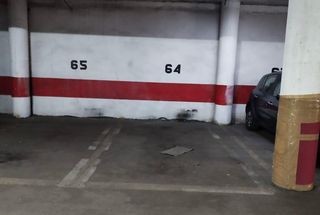 Car parking in San Crispín