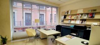 Lloguer Oficina a Centro. Entreplanta de oficinas en la glorieta