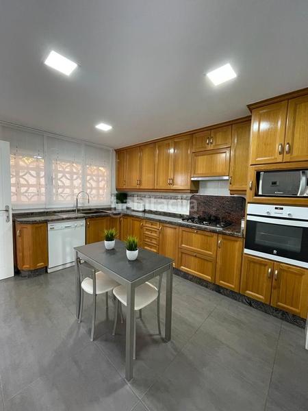 Foto 785df96f-7f69-417e-b4ad-0b33c8088c8d. Rent house with parking in calas Santa Pola este Santa Pola