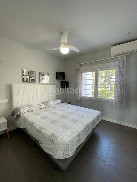 Foto b3047ffd-1a74-4b47-9a7b-9c22f3808ffa. Rent house with parking in calas Santa Pola este Santa Pola