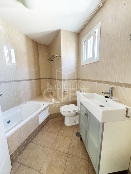 Foto f08f5bde-3ed5-4303-9926-79c43148f265. Casa a schiera con parcheggio in Churriana - El Pizarrillo - La Noria - Guadalsol Málaga