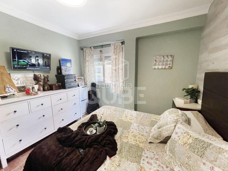 Foto 9b43e525-c0ae-4bcb-b96a-b946bb06a4e1. Pis a Parque Victoria Eugenia Málaga