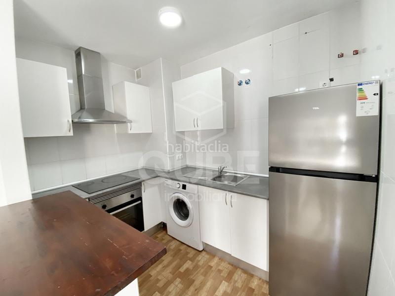 Foto e4647e2e-023b-4c25-a5e7-2f76da5fd6d4. Dachwohnung mit parking in Parque Victoria Eugenia Málaga