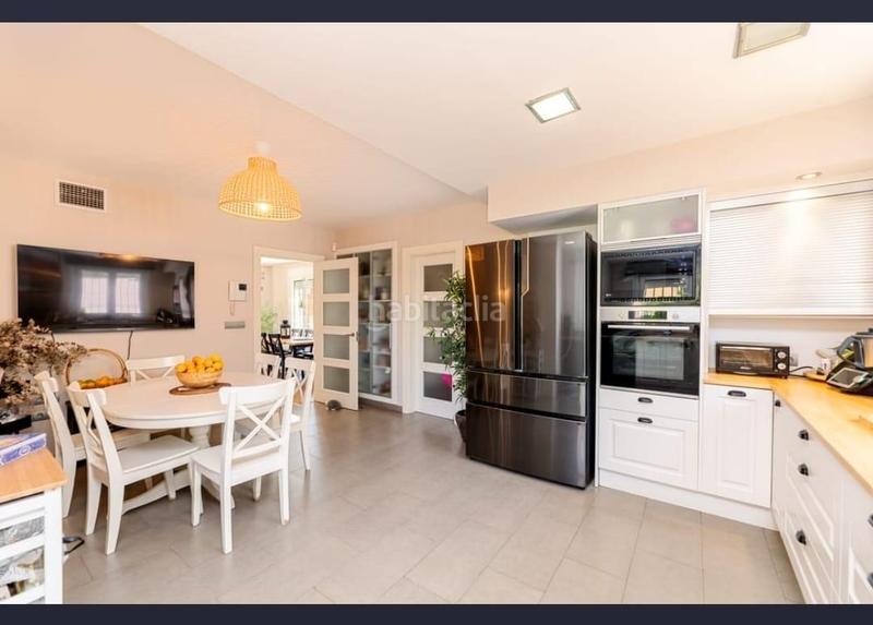 Foto 7f3e686d-925a-4403-b87f-6f8fd762a197. Chalet con parcheggio piscina in Manantiales - Lagar - Cortijo Alhaurín de la Torre