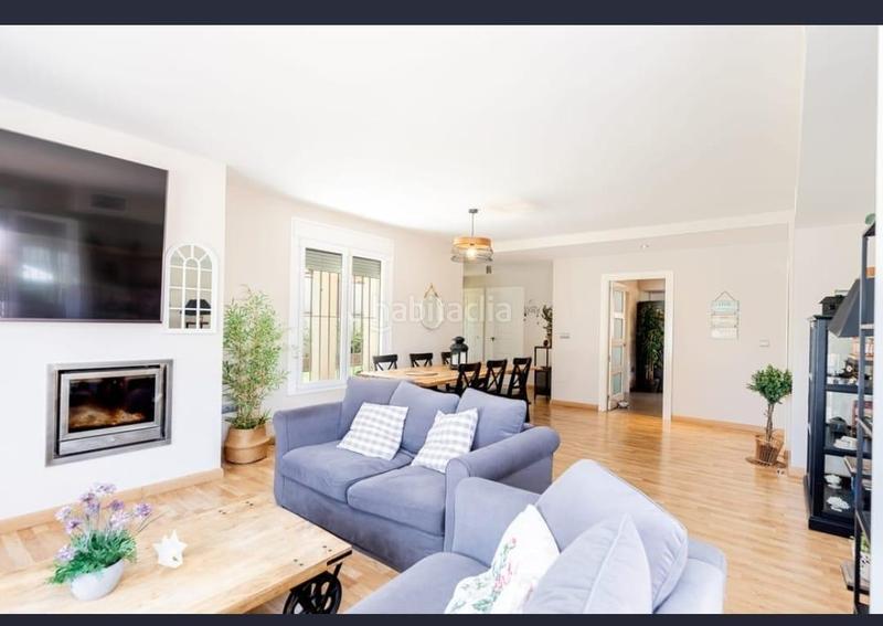 Foto f7dfad94-dccd-4dcc-a8a5-a7b68238d5e3. Chalet con parcheggio piscina in Manantiales - Lagar - Cortijo Alhaurín de la Torre