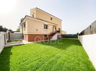 Casa bifamiliare  Calle carmen olza subiri