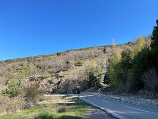 Casa a Soriguera. Bordes amb terreny