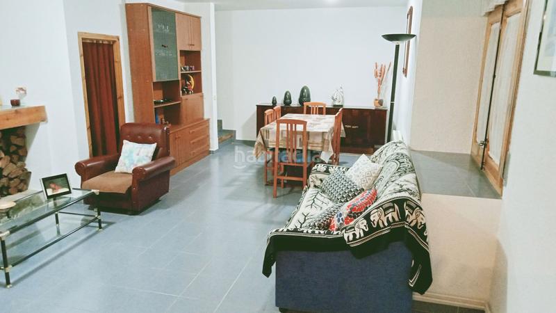 Foto 433a74cb-5b7d-4c5b-8445-3a693954dda8. Casa zona molt tranquil·la en Sort