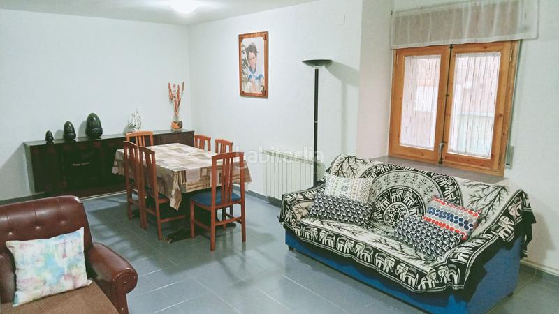 Foto ef9a13d6-0a30-4901-85ce-43bd37c473b0. Casa zona molt tranquil·la en Sort