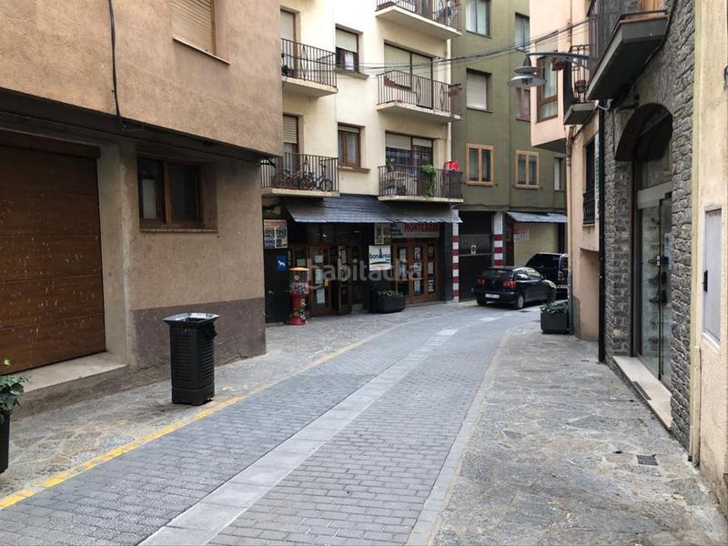 Foto e2aa52a7-3380-4931-841c-40b3e9902edd. Locale commerciale in Sort