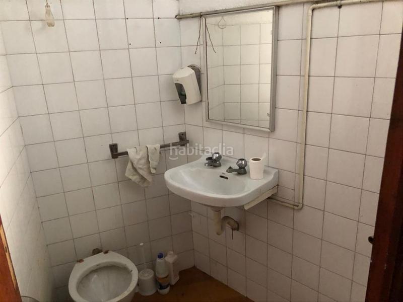 Foto eb1fe1a9-e9bd-4725-ba00-aeecd956e7f2. Locale commerciale in Sort