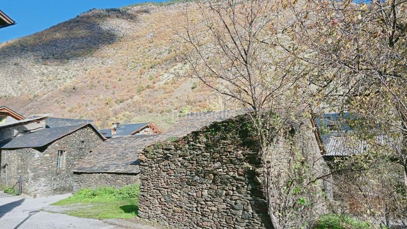 Foto 08250909-53be-4b14-a56d-0e80b079f582. Terreno residencial parcel·la urbana a àreu en Alins