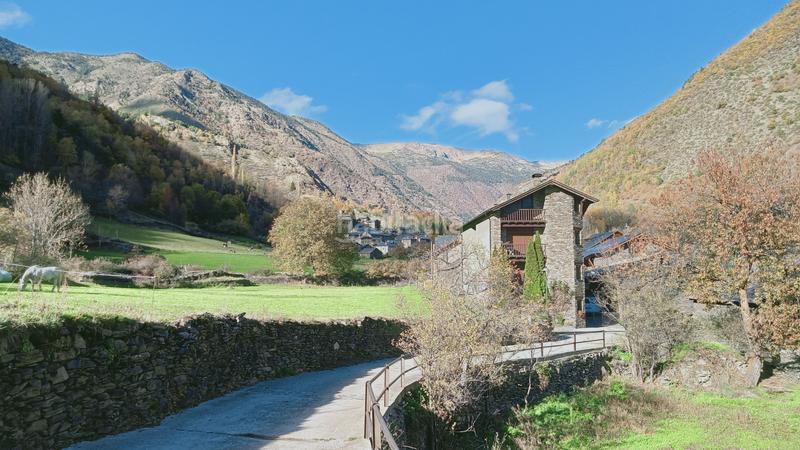 Foto 3d258109-2c4f-40db-8786-20b91c2f9baf. Terreno residencial parcel·la urbana a àreu en Alins