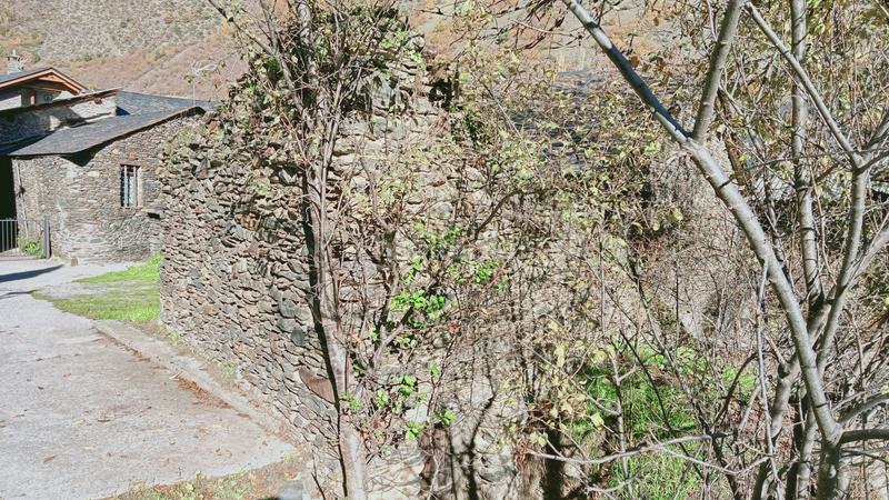 Foto c6d0e01d-a78f-4aab-8a3c-4caa3e1a1d31. Terreno residencial parcel·la urbana a àreu en Alins