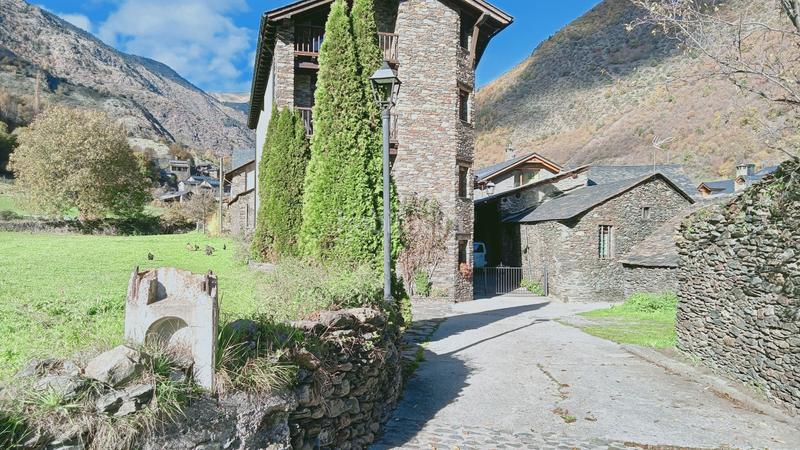 Foto ec956f93-0b8a-4f69-a0e9-493f38469659. Terreno residencial parcel·la urbana a àreu en Alins